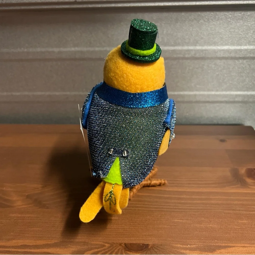 Target Wondershop Featherly Friends New Years Holiday Ballyhoo Bird 2025 NWT